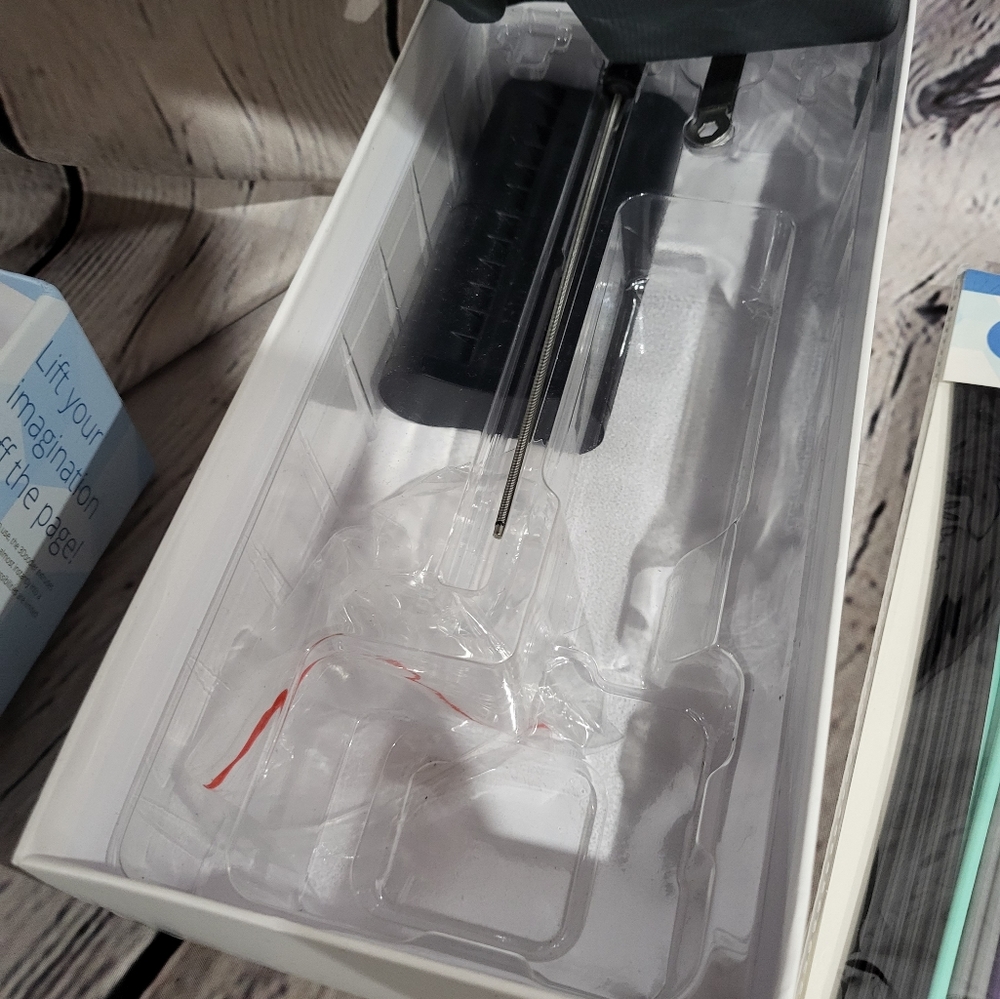 3 Doodler Create+ 3D Printing Pen for Teens, Adults & Creators! - Picture 4 of 6